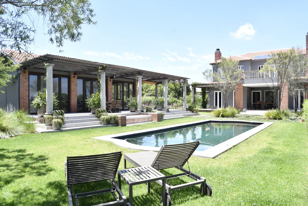saddlebrook09 swimming pool, covered entertainment area, Saddlebrook estate